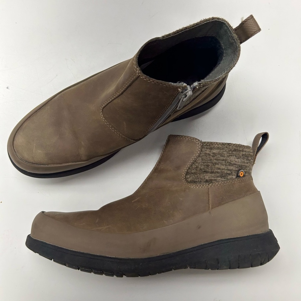 Bogs Freedom Pull On Waterproof Chelsea Boot - Taupe